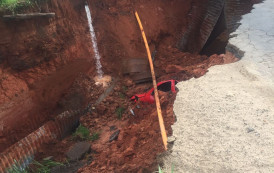 Asfalto cede na ES 482  em Cachoeiro