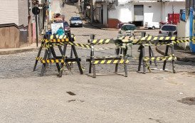 Trânsito pesado e chuvas, podem levar Ponte da Rua da Palha à baixo.