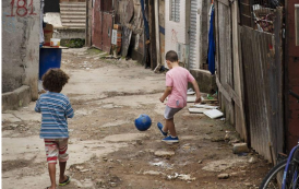 N° de crianças sem acesso à alfabetização dobra em 2 anos