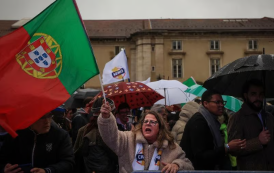 Direita vence eleições em Portugal e, agora, vive um dilema