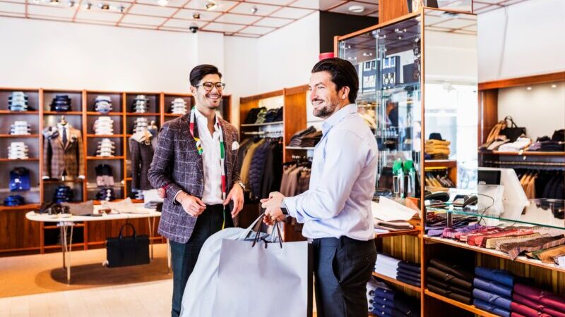 Confiança dos empresários do comércio capixaba cresce pelo terceiro mês consecutivo e encerra 2025 em alta