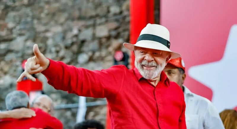 “Não tem mais essa de Lulinha paz e amor, essa eleição vai ser uma guerra” “Não tem mais essa de Lulinha paz e amor, essa eleição vai ser uma guerra”
