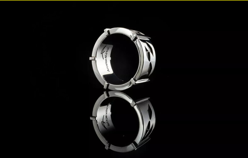 ArcelorMittal entrega Anel do Campeão da Stock Car ao vencedor da temporada 2025 em Interlagos