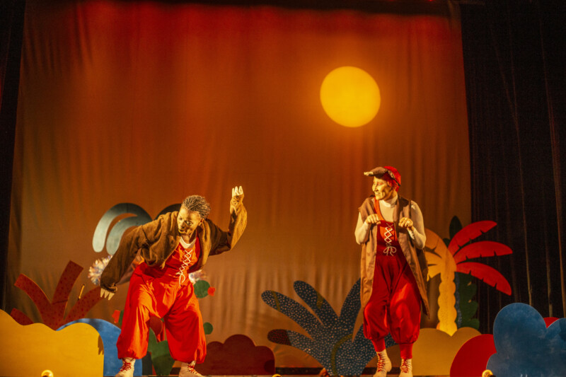 Maio Laranja leva teatro, festival de pipas, brincadeiras para comunidade de Vitória Maio Laranja leva teatro, festival de pipas, brincadeiras para comunidade de Vitória