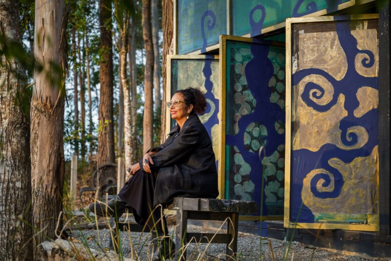 Pedra Azul recebe a exposição “O Que Sente o Coração”, de Ddaniela Aguilar Pedra Azul recebe a exposição “O Que Sente o Coração”, de Ddaniela Aguilar